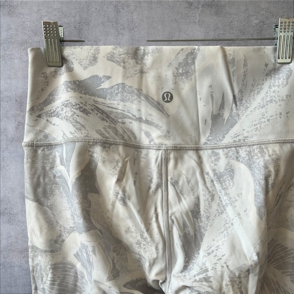 LULULEMON WUNDER UNDER HI RISE 23” LEGGINGS 8 TROPICAL SHADOW STARLIGHT GYM NWOT - Picture 6 of 12